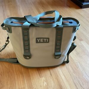 YETI HOPPER CANVAS BAG